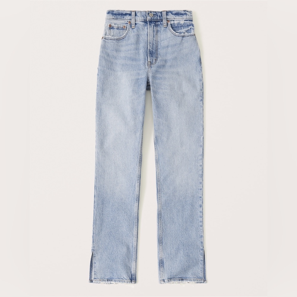 Abercrombie & Fitch Light Wash Straight Leg Jeans *curve love*